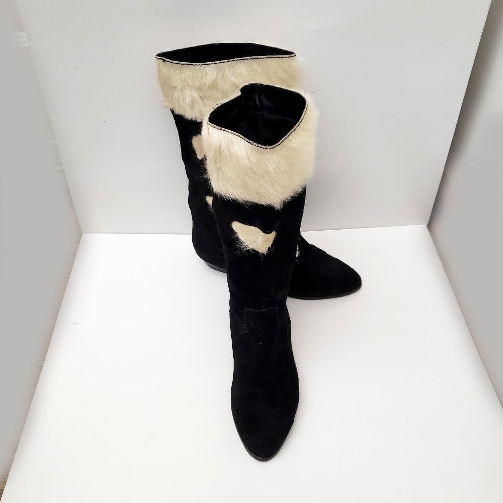 Fish Cam: Women's Black mid-calf Suede fir motif Boot , Size 6M